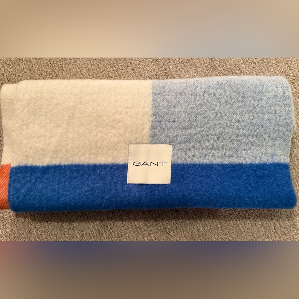 Gant- Checked Woven Scarf- Fringed Edges- Brand new!!! One size! - Picture 4 of 6
